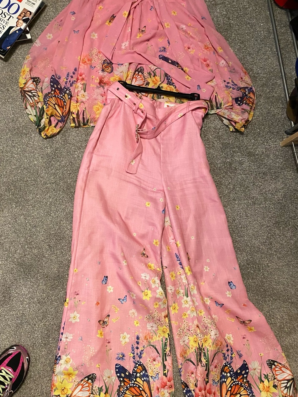 L’Atiste 3 piece butterfly outfit in large